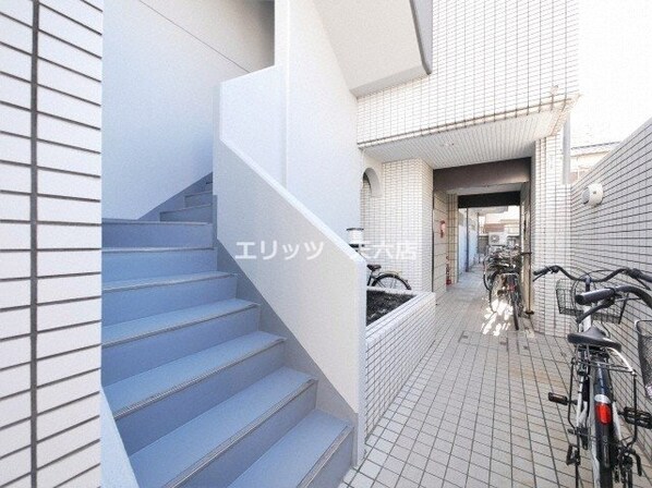 サン・ホワイティ豊里の物件内観写真